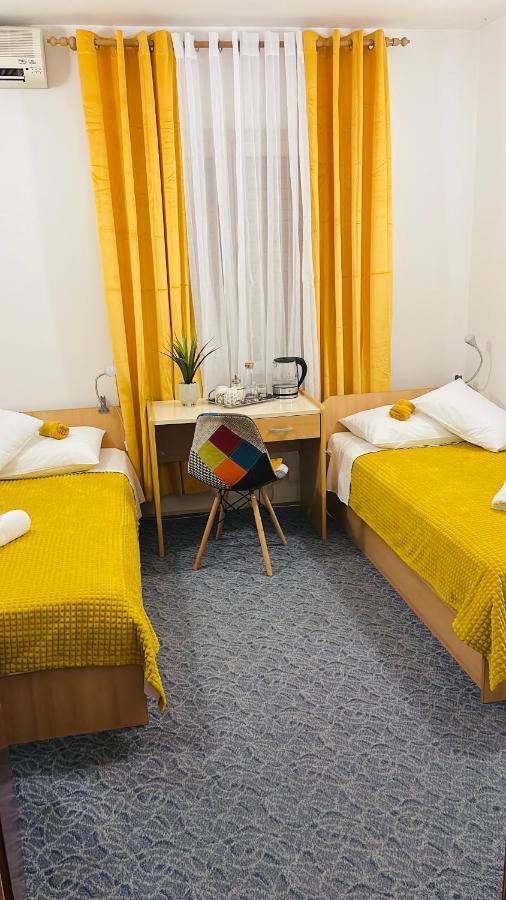 Apartmens And Rooms Madunic V Split Luaran gambar