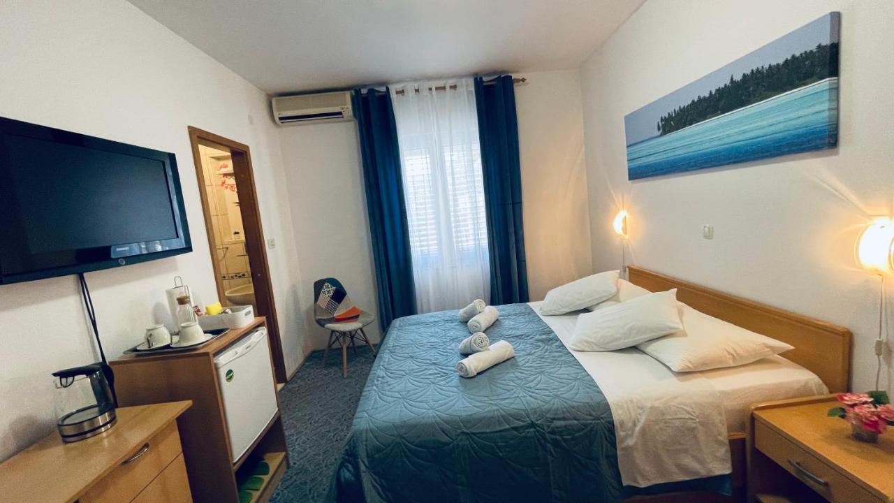 Apartmens And Rooms Madunic V Split Luaran gambar