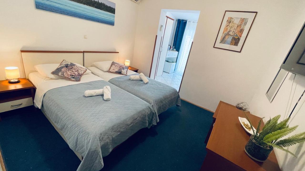 Apartmens And Rooms Madunic V Split Luaran gambar