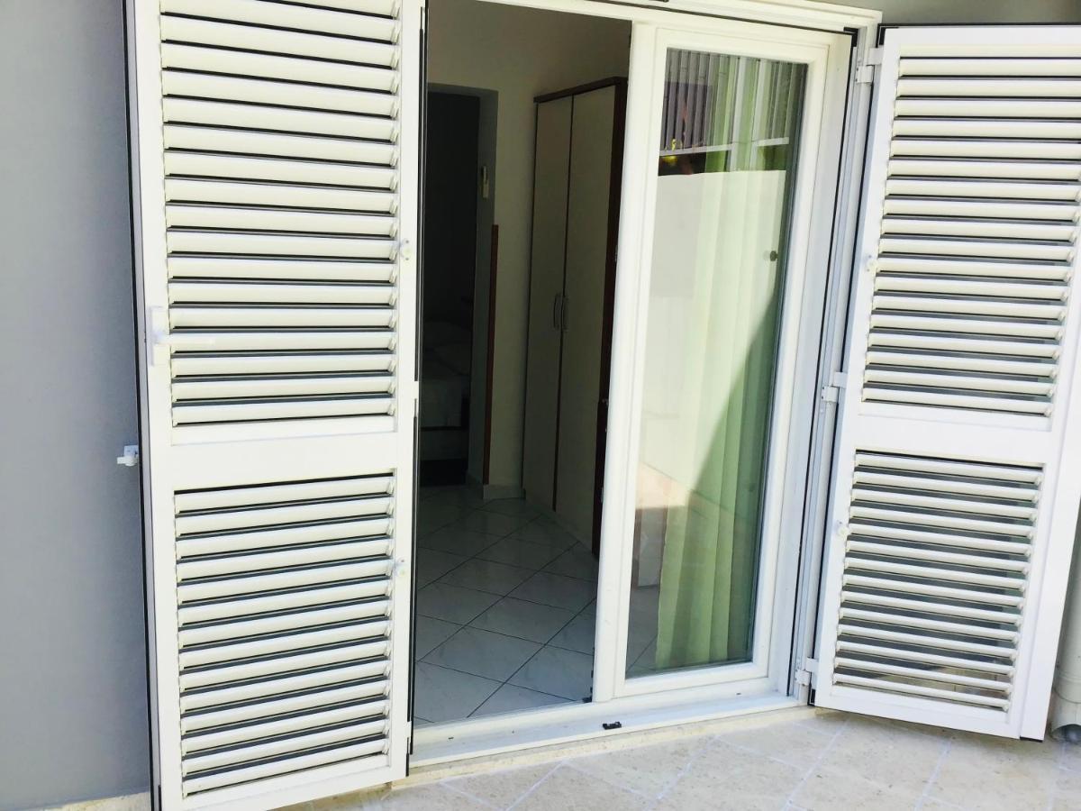 Apartmens And Rooms Madunic V Split Luaran gambar