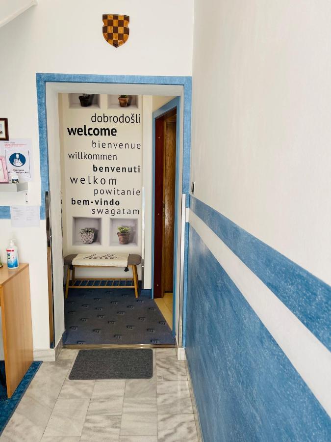 Apartmens And Rooms Madunic V Split Luaran gambar