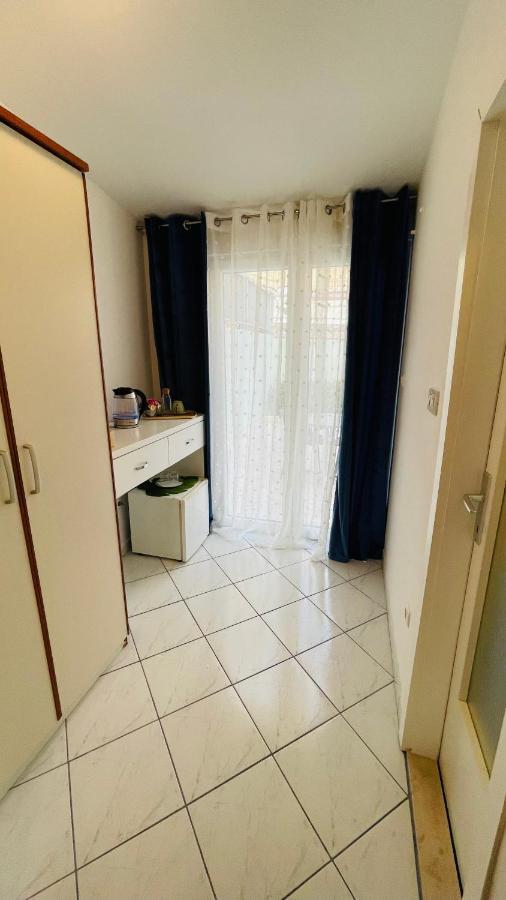 Apartmens And Rooms Madunic V Split Luaran gambar