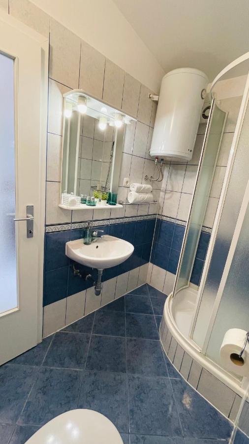 Apartmens And Rooms Madunic V Split Luaran gambar