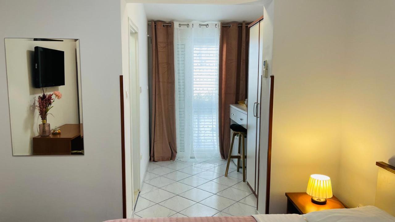 Apartmens And Rooms Madunic V Split Luaran gambar