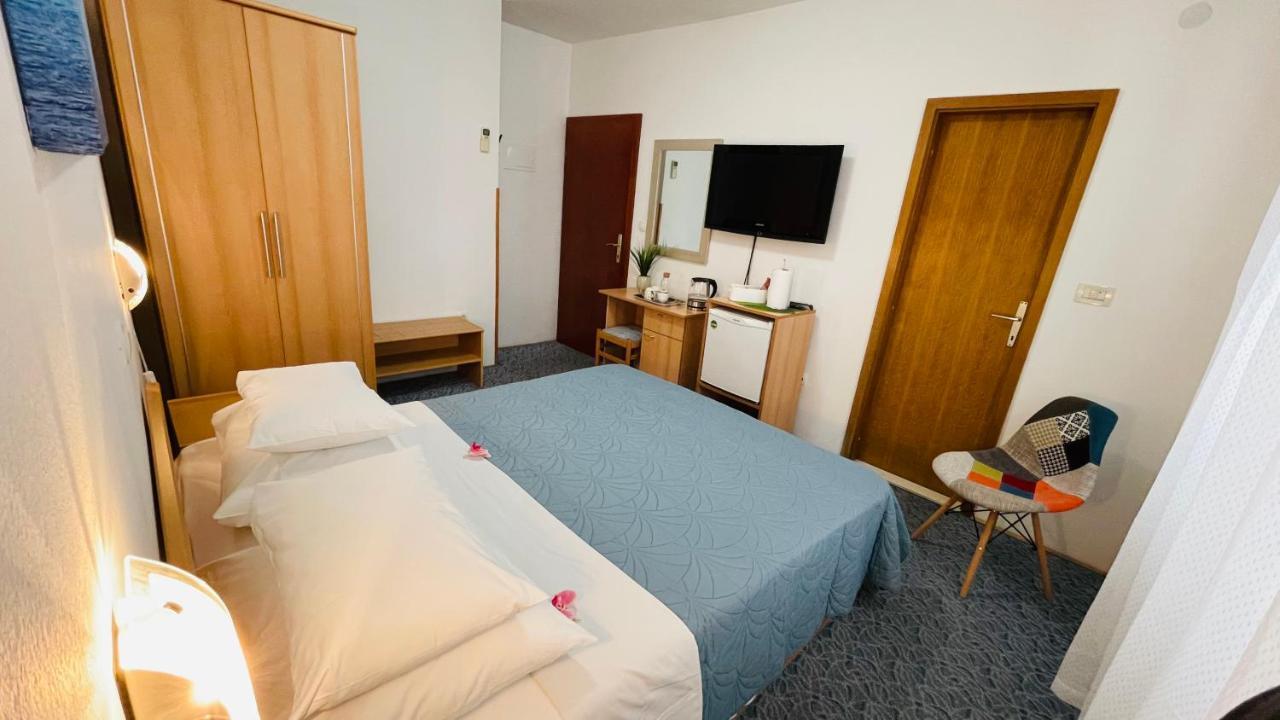 Apartmens And Rooms Madunic V Split Luaran gambar
